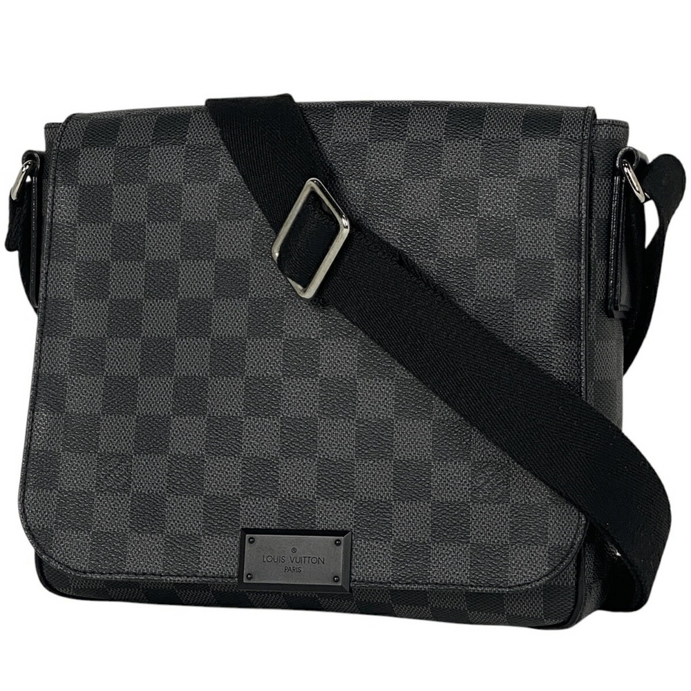 Louis Vuitton District Messenger Bag Shoulder Graphite Black Noir